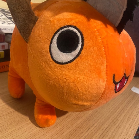 Pochita chainsaw man plushie doll - Picture 4 of 4